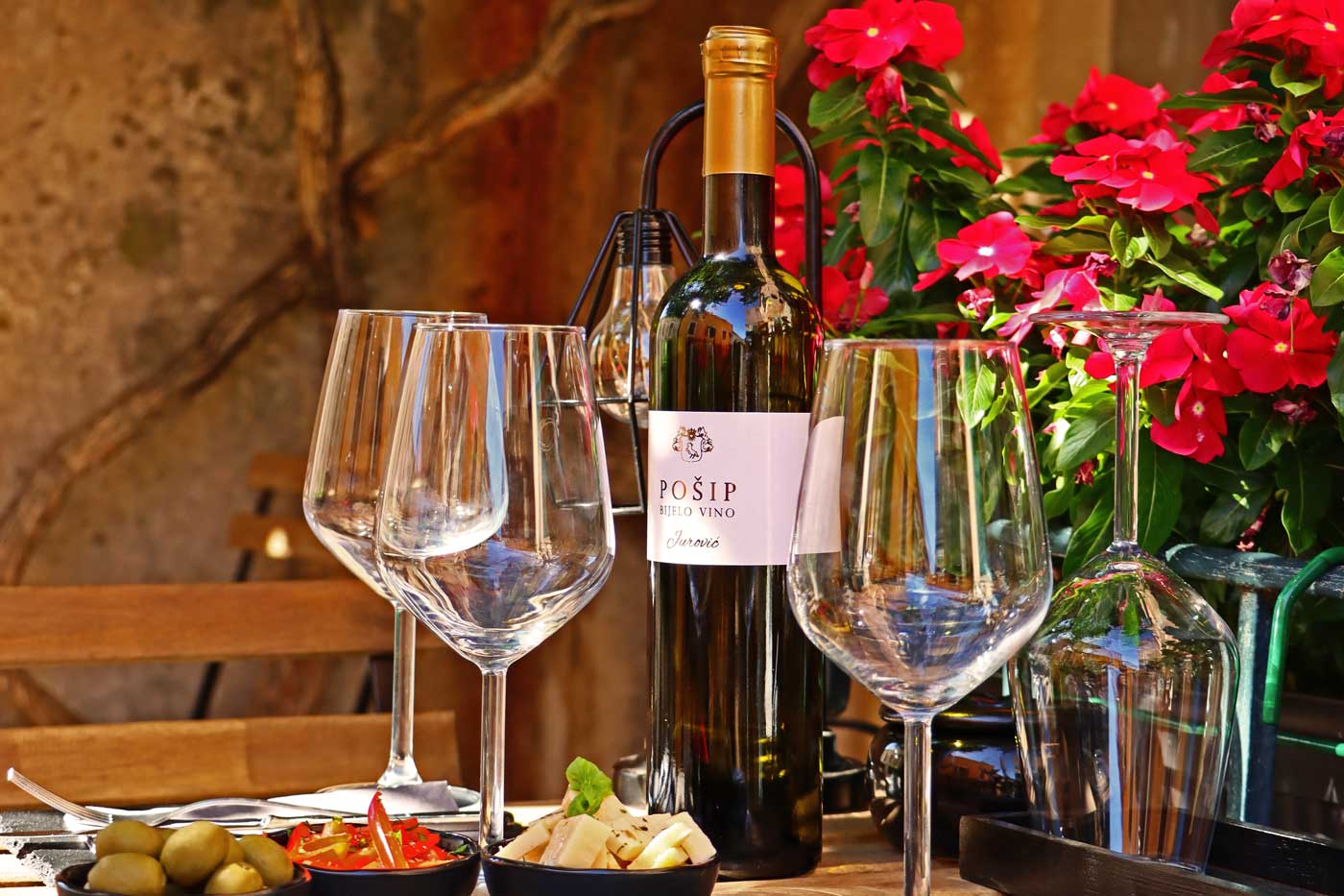 Trenutno pregledavate Pelješac hrana i piće: Trpanj